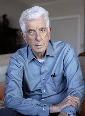 Jacques Vall&eacute;e